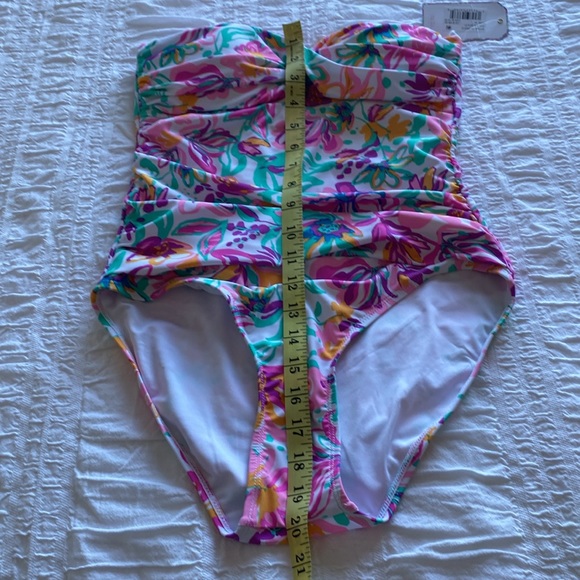 Stella Parker Collection one piece swim suit with removable/adjustable strap. M - Picture 14 of 15